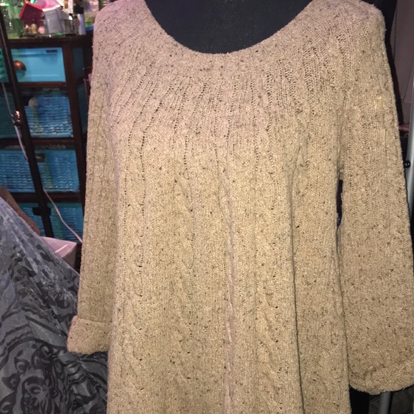 #335-J.Jill (S)Knit long sleeve oversized sweater in excellent shape - Picture 3 of 11
